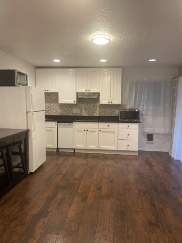 Foto del edificio - 610 NW 133rd Cir