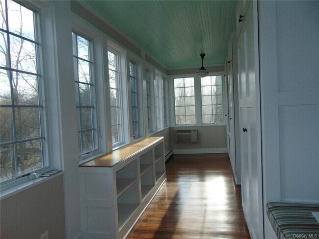 Foto del edificio - 373 Saw Mill River Rd
