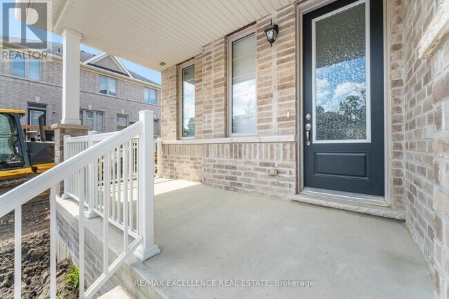 Building Photo - 1409 Davis Lp
