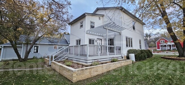 Foto del edificio - 1303 2nd St