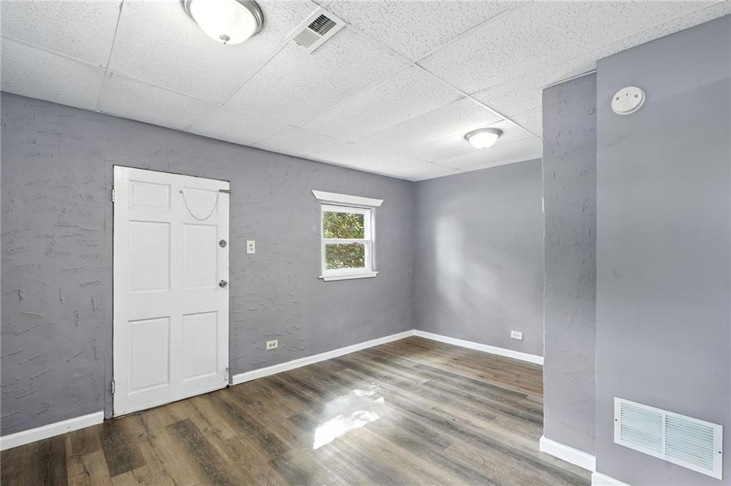 Primary Photo - 1527 Langston Ave SW
