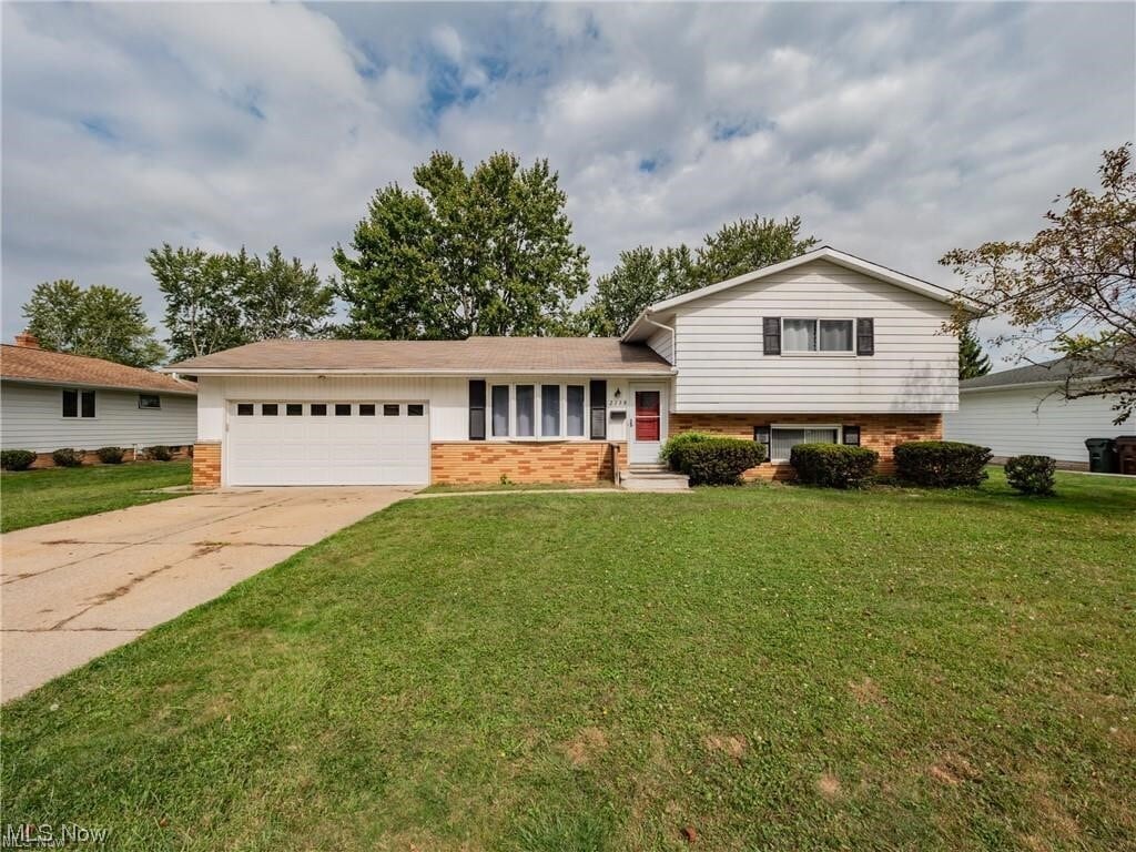 2138 Green Acres Dr, Parma, OH 44134 House Rental in Parma, OH