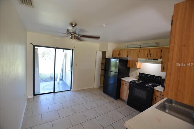 Foto del edificio - 7637 Coral Gables Dr