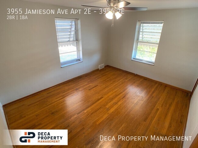 Building Photo - 2 Bedroom Apartment