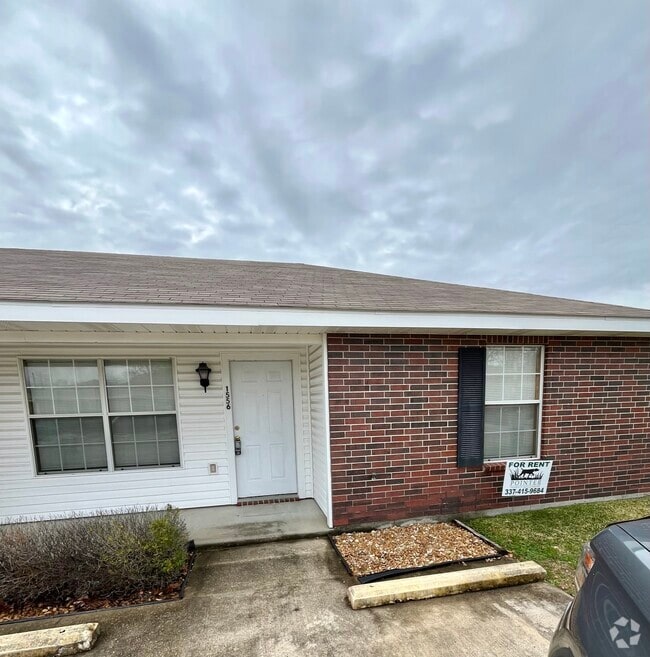 Building Photo - 1556 St John Bosco St