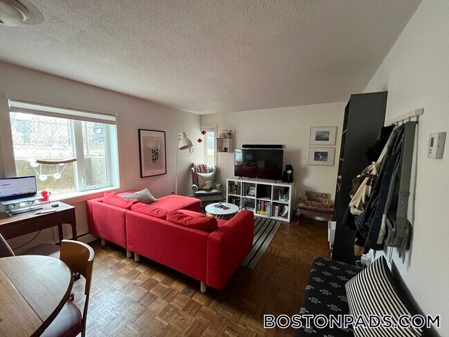 Foto del edificio - 524 Putnam Ave