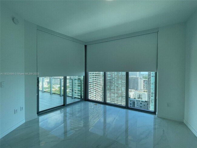 Foto del edificio - 2900 NE 7th Ave
