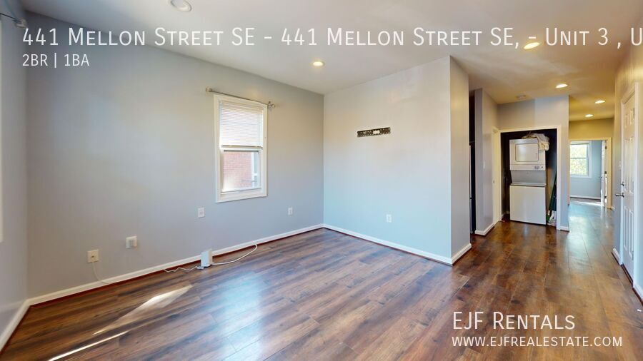 Primary Photo - Updated Two Bedroom One Bathroom Apartment...