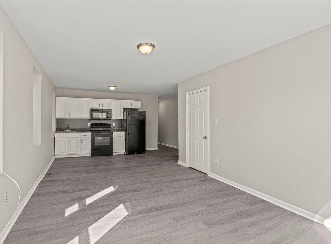 Primary Photo - 1018 S 52nd St