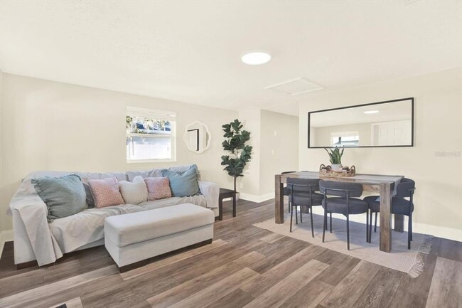 Building Photo - 1707 E New Orleans Ave