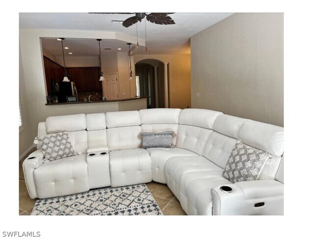 Building Photo - 21012 Cosenza Ct