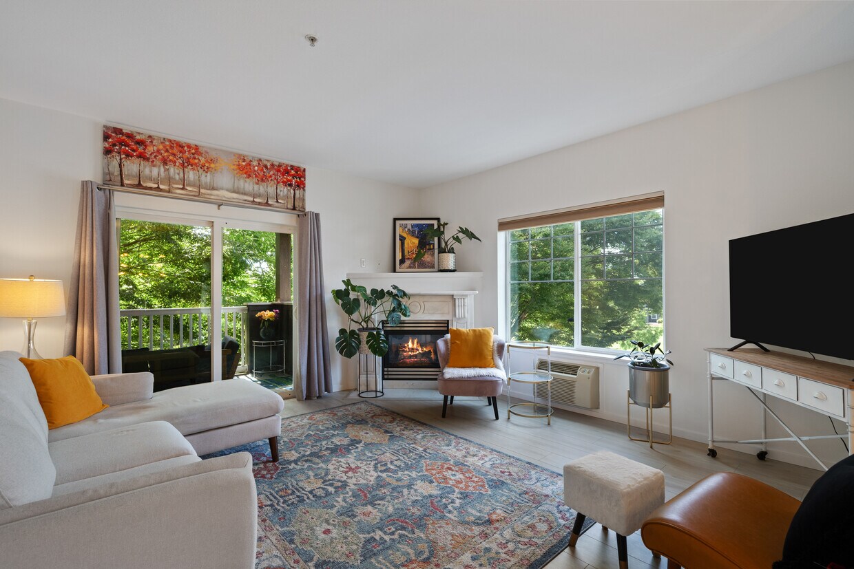 Sala de estar y balcón con vistas al parque - 10800 SE 17th Cir