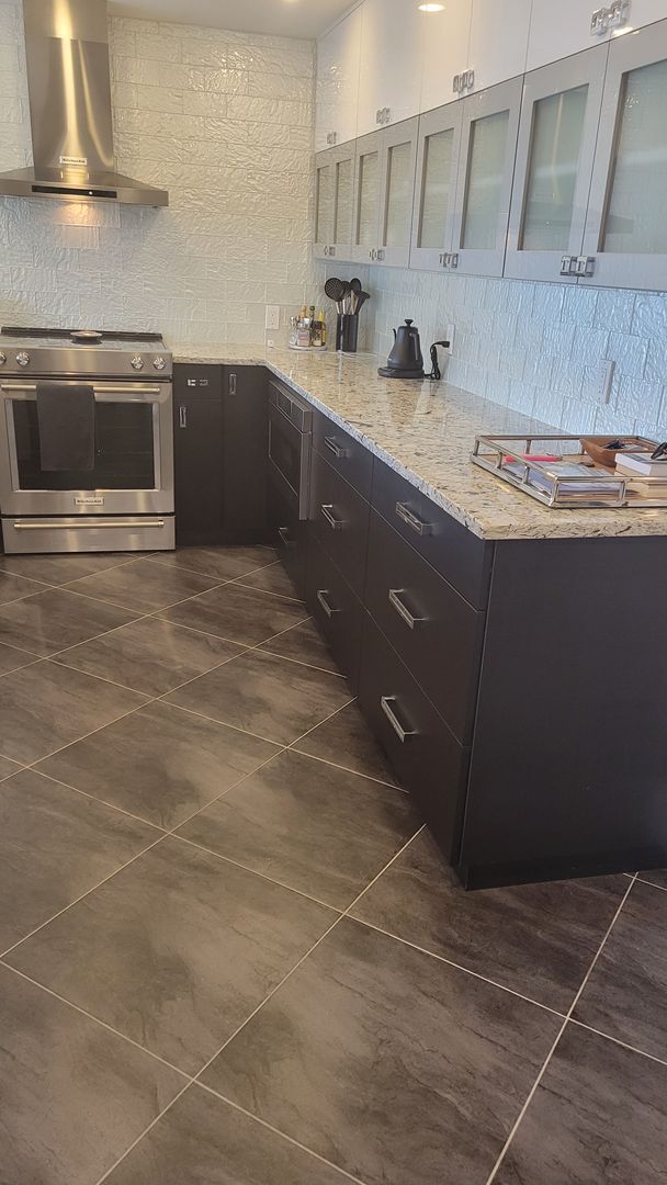 Foto del edificio - Beautifully renovated 2/2 condo downtown S...