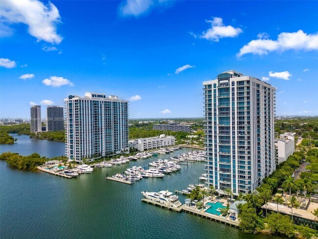 Foto del edificio - 17301 Biscayne Blvd