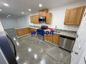 Building Photo - 2507-2509 S 47th Ave