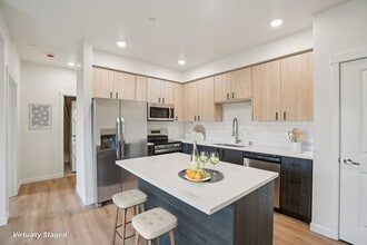 Interior Photo - Hazel 78