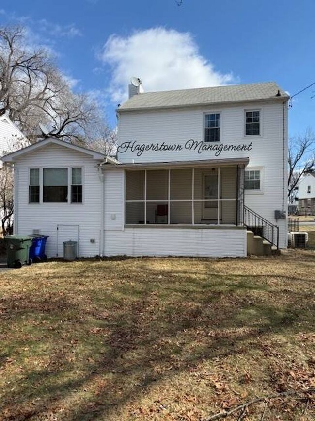 Building Photo - Single Family Home in North End