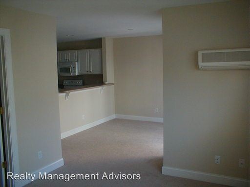 Primary Photo - 72 Cassandra Ln