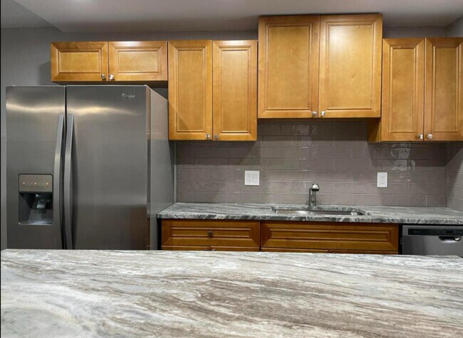 Foto del edificio - 650 SW 2nd Ave