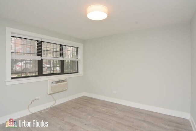 Foto del edificio - 503 W Barry Ave