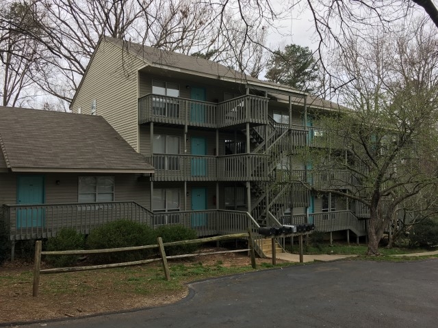 Building Photo - Collegeview Apartments College View