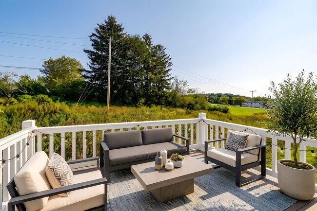 Foto del edificio - The Pond