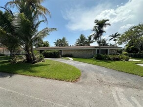 Building Photo - 5400 SW 63rd Ct