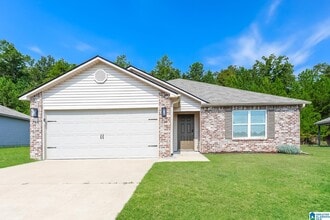 Building Photo - 281 Hillcrest Dr