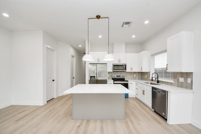 Foto del edificio - 8324 Corinth St