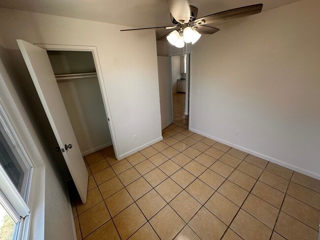 Foto del edificio - Duplex Home Available Now!