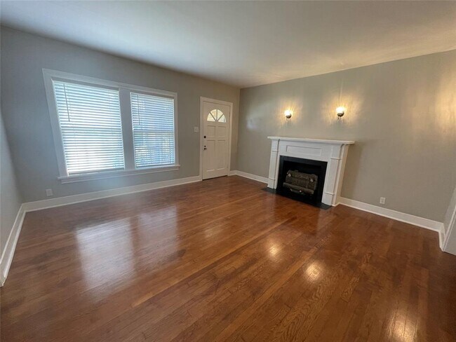 Foto del edificio - 4337 Jefferson St