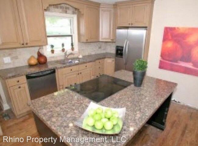 Building Photo - 4 br, 2 bath House - 2395 Bernadine Dr