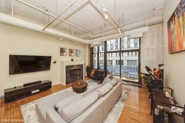 Foto del edificio - 333 W Hubbard St