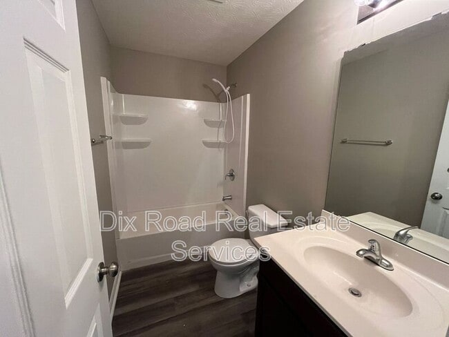 Building Photo - 403 McEwing Dr