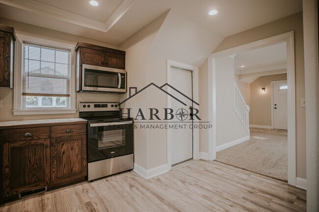 Foto del edificio - 105 1st St NW