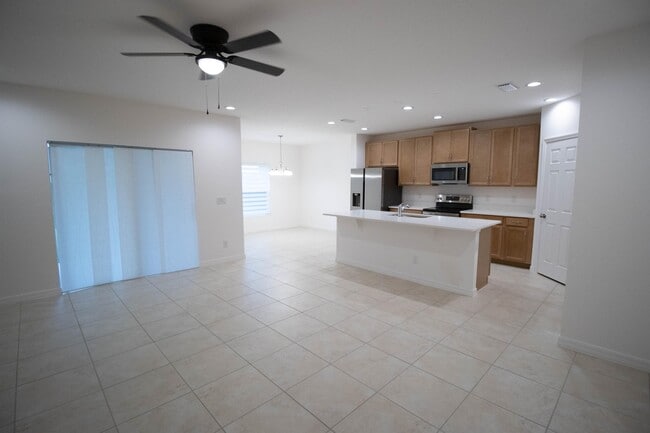 Building Photo - 4316 Deleon St