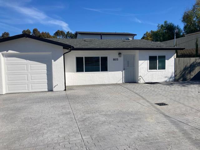 Foto principal - 8615 Placid View Dr