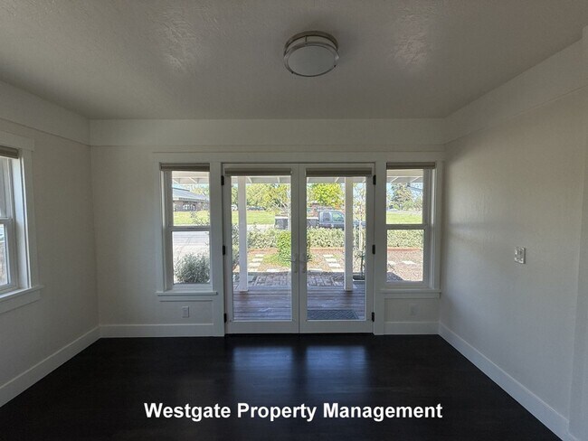 Foto del edificio - 220 Payran St