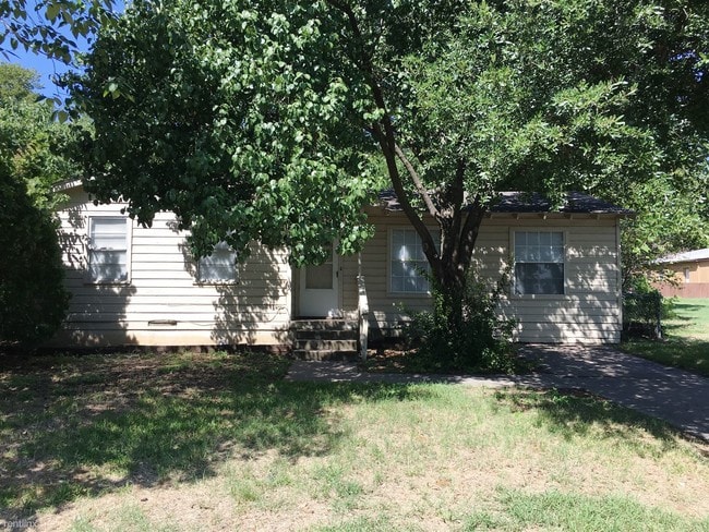 Building Photo - 3 br, 1 bath House - 1216 Knight St