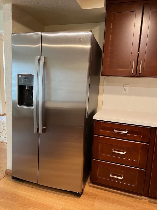 Foto del edificio - 82 Crown Cir