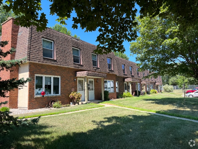 Building Photo - 810-824 Ronell St