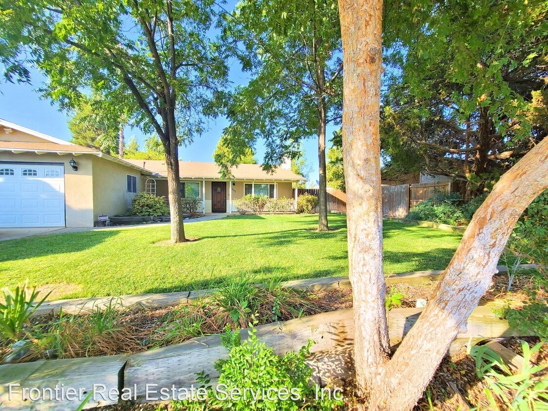 Primary Photo - 3 br, 2 bath House - 4112 Charter Oaks Ave