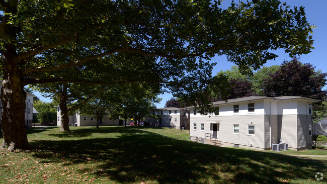 Foto del edificio - Sutterfield Apartment Homes