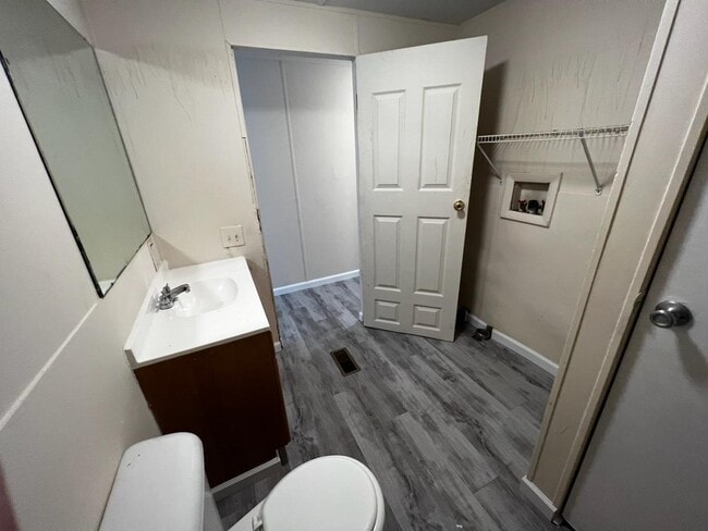 Foto del edificio - 510 9th St SW