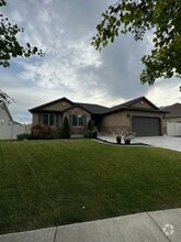 Building Photo - 1354 Ridgeway Rd