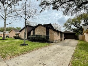 Building Photo - 21327 Park Tree Ln