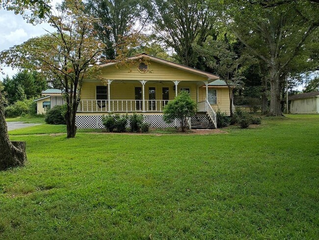 Foto del edificio - 260 Cochran Rd