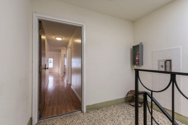 Foto del edificio - 649 9th Avenue