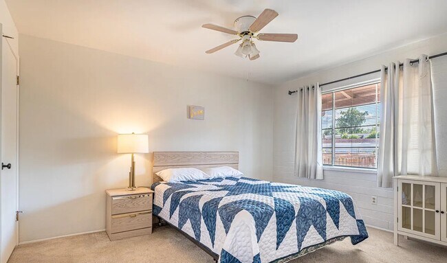 Building Photo - 303 S Paseo Madera
