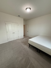 Building Photo - 107 Waterbuck Lp